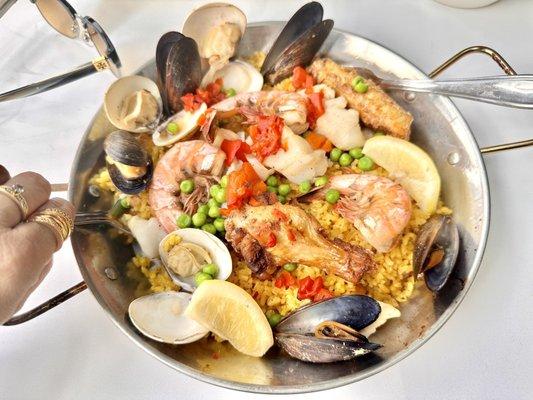 SEAFOOD PAELLA , this one is good