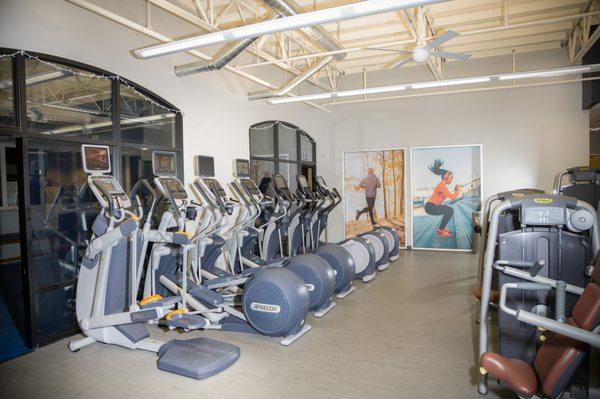 FITNESS FLOOR with innovative equipment