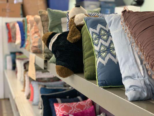 Gently used throw pillows