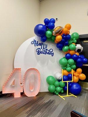 Sports themed set up Includes backdrop/balloons/marquee 3ft