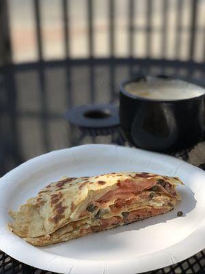 LOX crepe w cappuccink