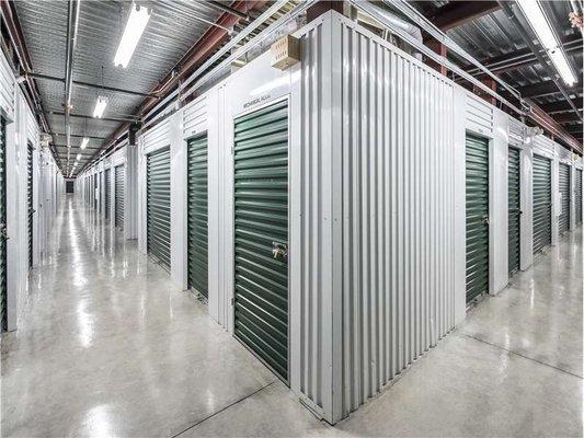 Interior Units - Extra Space Storage at 2402 Bloomingdale Ave, Valrico, FL 33596