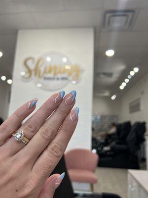 Shining Nails & Spa