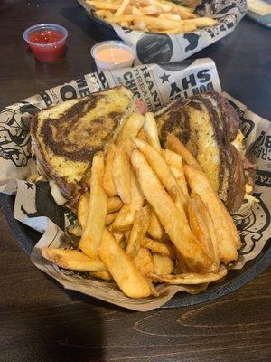 Reuben Sandwich w/ Beer Battered Fries