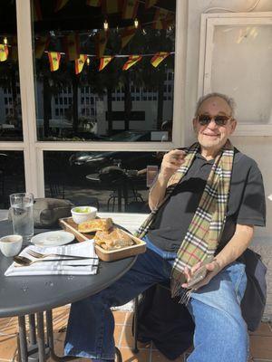 Enjoying the sun with great food