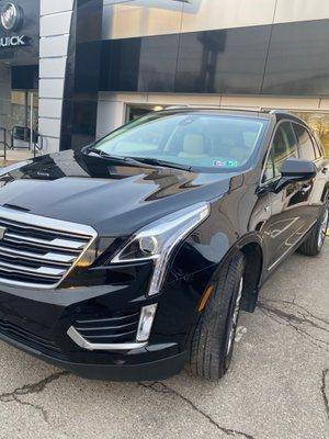 Black Cadillac XT5