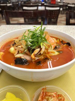 Spicy seafood soup