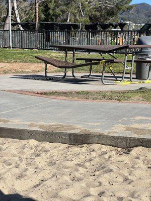 This table has been broken since thanksgiving. They just keep putting yellow tape on it daily