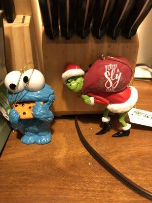 I love new Christmas ornaments! These are just adorable.