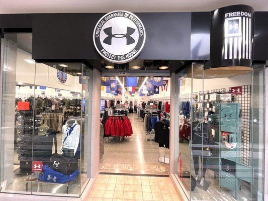 Under Armour Showroom: 1 of 19 Black Sheep Specialty Stores Located Inside The Silver Lake Mall.