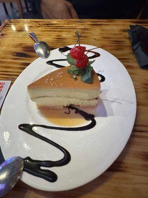 This is the flan cheesecake..... sooooo yum!