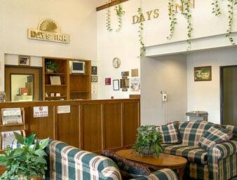 Days Inn By Wyndham Cadillac