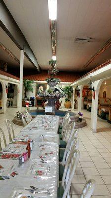 MI casa!!! I wish!! Lovely water fountain in the dining room area.