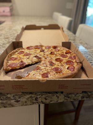 14" pepperoni pizza