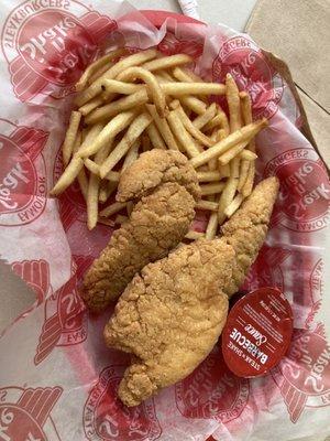 3 piece chicken fingers and fries