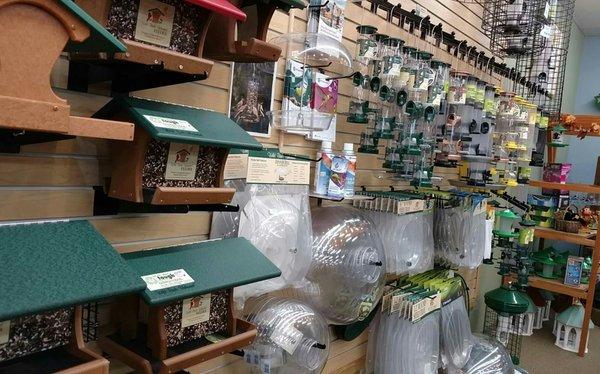 Hopper feeders, Tube feeders, as well as squirrel-proof feeders and tray style feeders can be found at WBU.