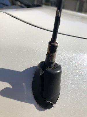 Broken antenna