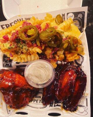 Wingz and loaded fries