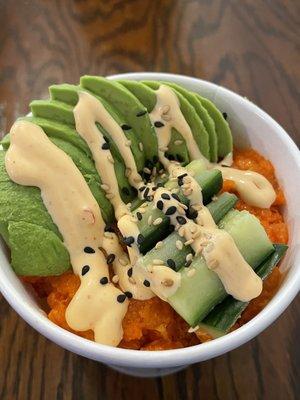 Spicy salmon cup