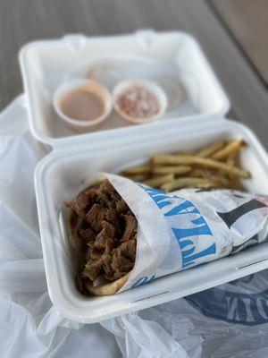 Beef/lamb gyro with fries