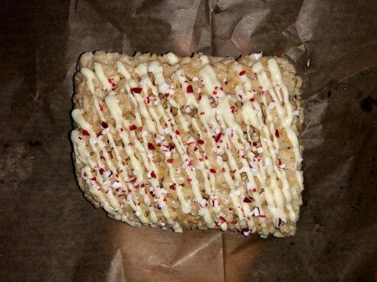 Rice krispy peppermint treat