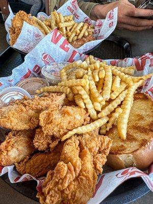 The Caniac Combo - 6 Chicken Fingers