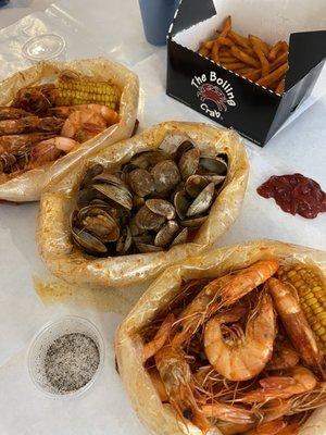 Shrimp, clams, sweet potato fries