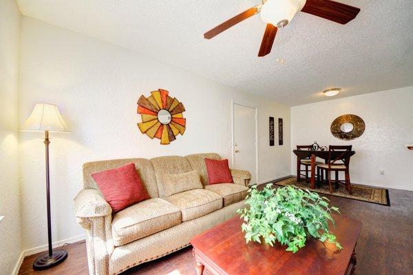 Living room area at the Woodrun Village apartments in Yukon, Oklahoma.