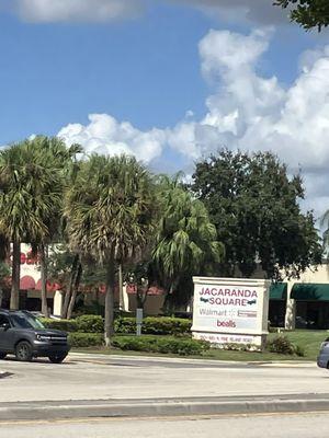 Entrance to the plaza.