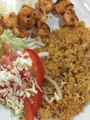 Grill shrimp with rice.