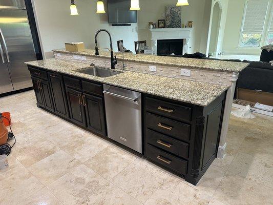 Kitchen cabinet/countertop repair