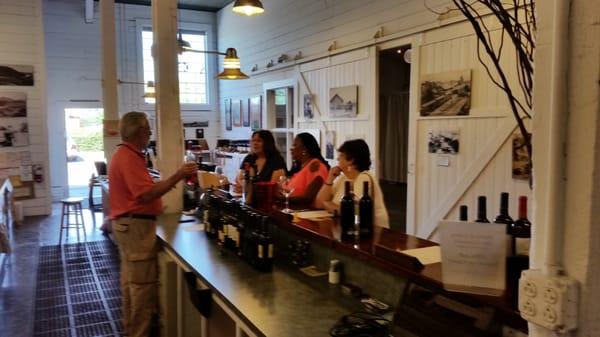 Hudson Street Winery with Jersey Tom Wine Country Tours!