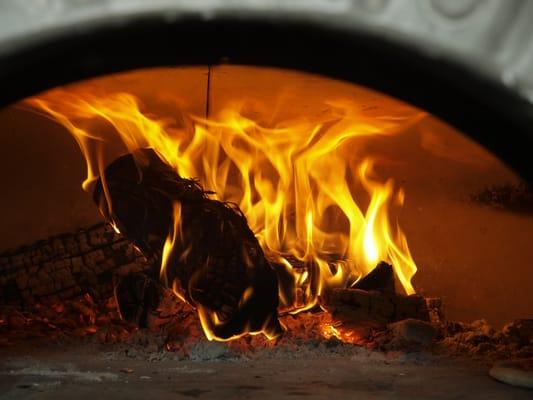 800 degree wood-burning oven