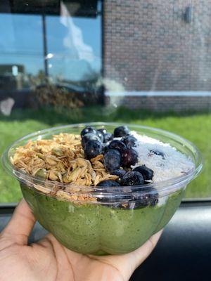 Green smoothie bowl