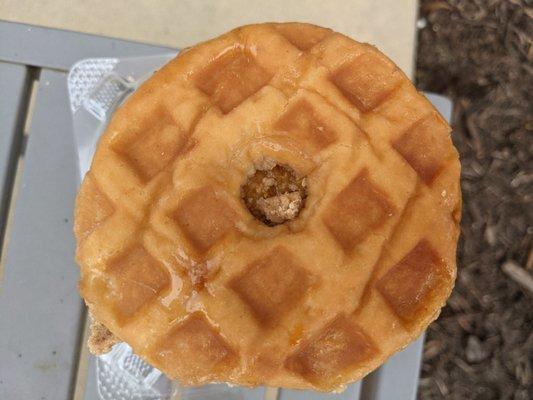 Peach Cobbler Donut Cream Pie