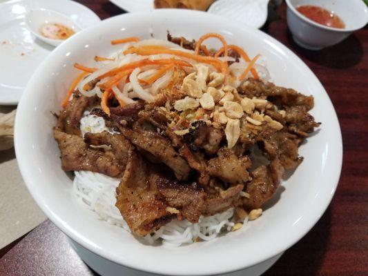 Pork vermicelli bowl