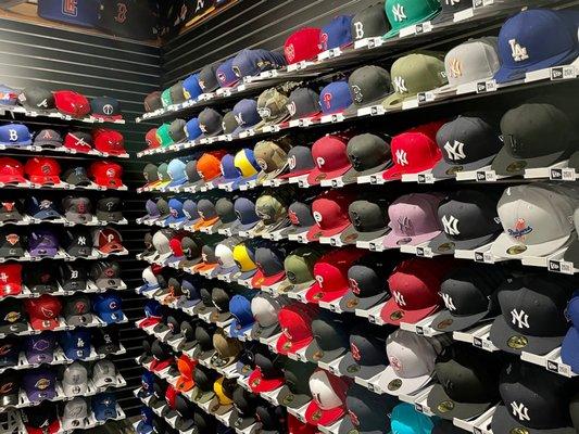 Rally House Legends Outlets National Hat Wall