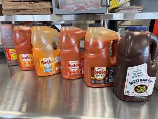 Our sauce selection is unmatched! 
BBQ, Buffalo, Mild, HOT, Extra Hot & Honey BBQ