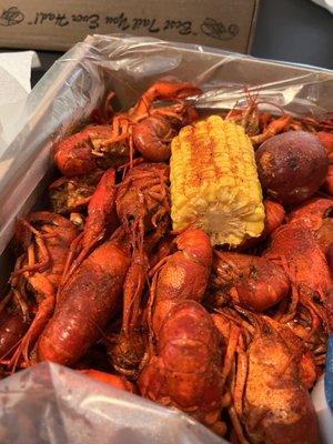 3lb crawfish box with corn & potatoes