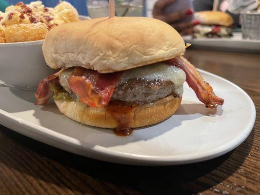 Bbq bacon burger