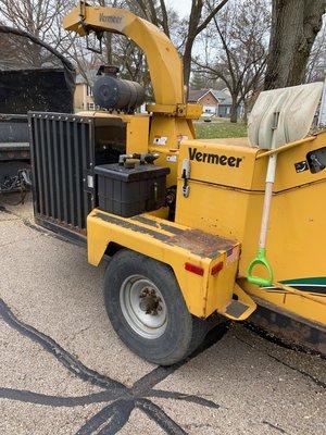 Vermeer Chipper side view