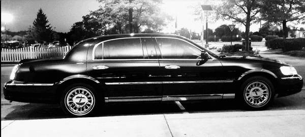 Limousine & Black car service Flint, Michigan 810743LIMO.COM