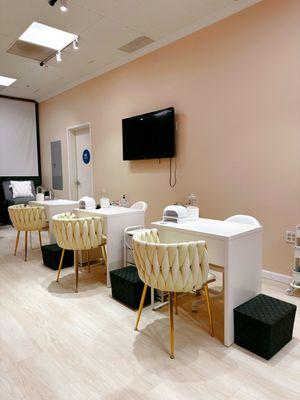 Manicure area