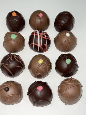 Our hand rolled truffles!