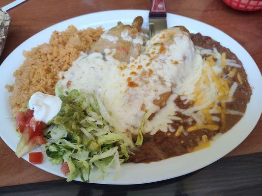 . I love chili rellenos, just my luck, they were the lunch special! Extremely delicious, Ariana was great!.