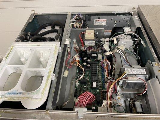 Commercial washer control board replacement