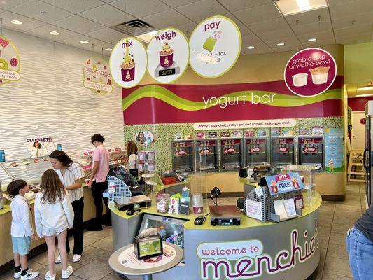 Menchie's Frozen Yogurt