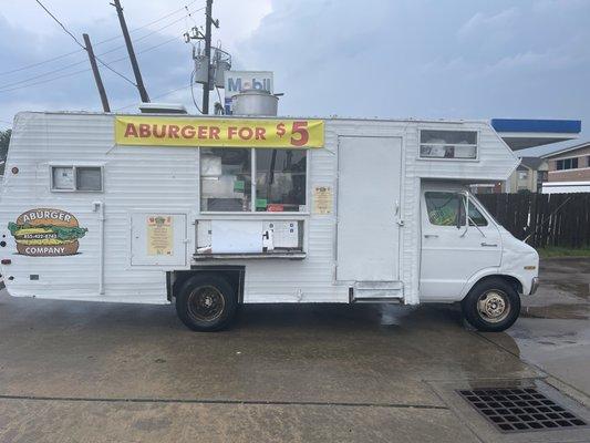 The food truck at location