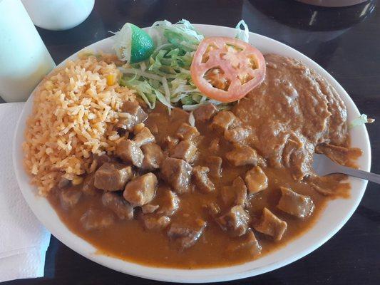 Carne guisada with rice and beans. Simple dish. How could anyone mess this up? Las tapatias #2 did.