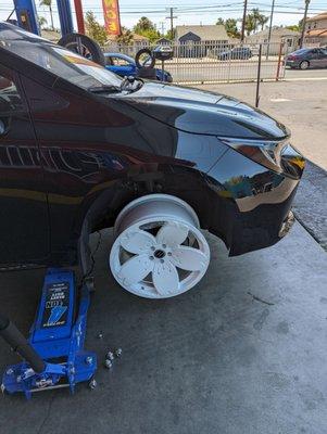 fitting the new wheels